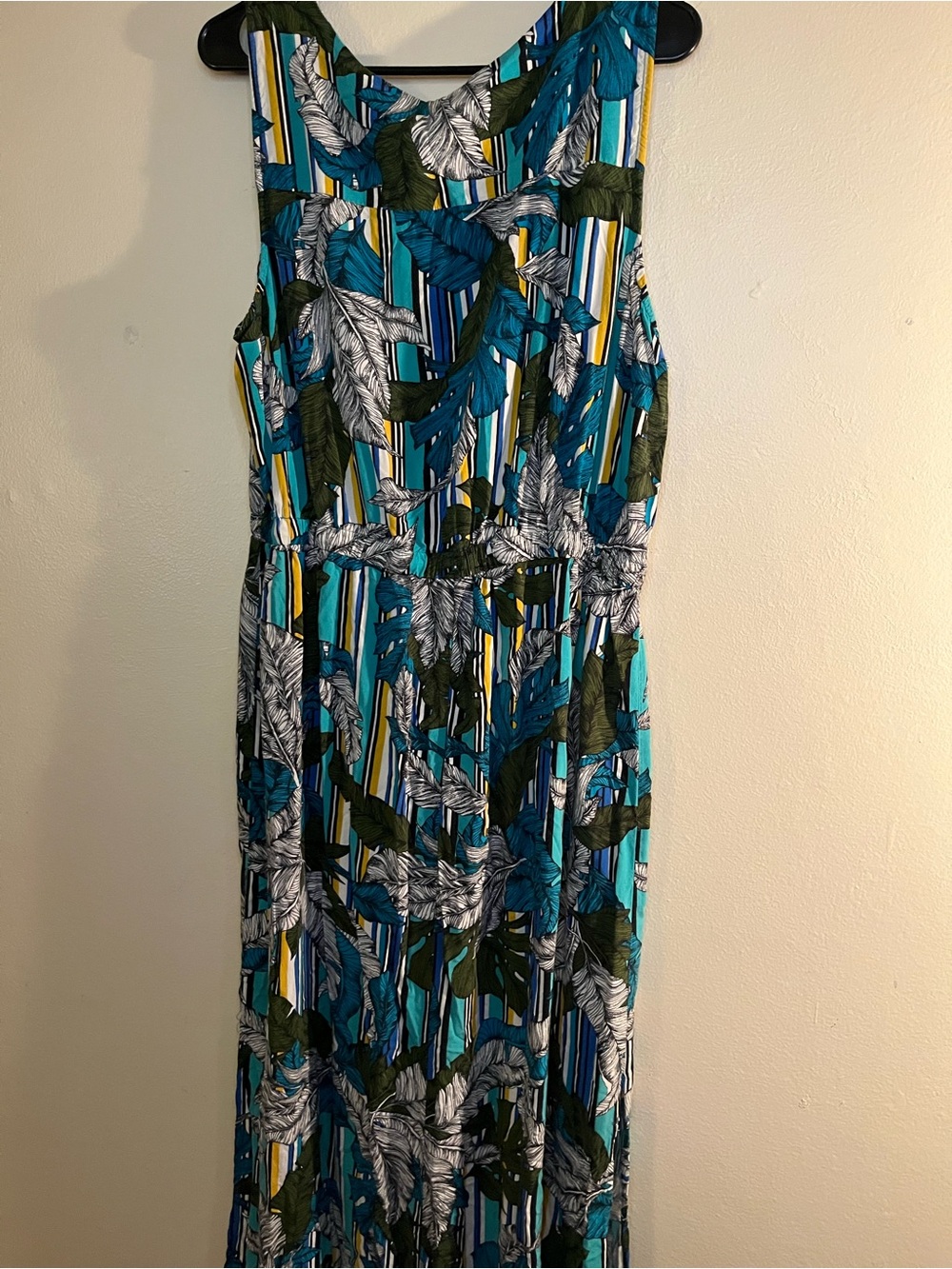 Apt. 9 Teal, Blue, Olive & White Tropical Leaf Maxi Dress